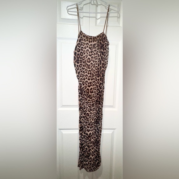Good American Leopard Print rouged Dress. Size 5 Junior. EUC. - Picture 5 of 11